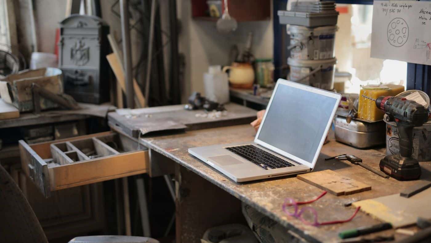 Website maintenance: cost, services and maintenance contract